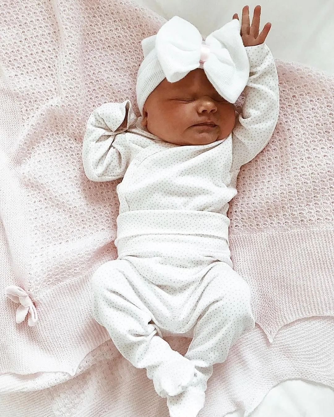 Baby hospital hat with bow