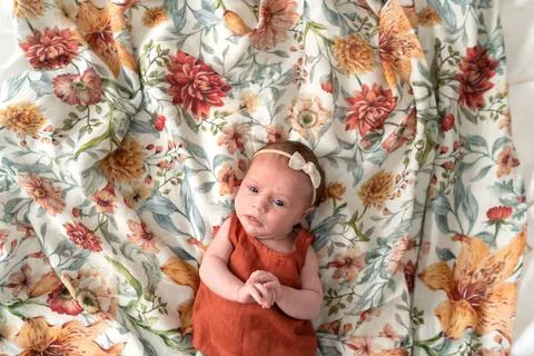 Pop Ya Tot - Le Piccadilly - 100% Organic Cotton Swaddle